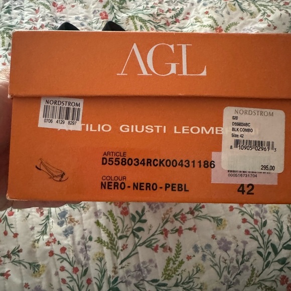 AGL Cap Toe Flats - Size 42 - Picture 7 of 7